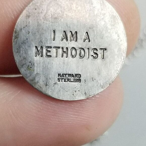 Vintage Hayward Sterling Silver Cross I Am A Methodist Round Pendant Necklace - Picture 9 of 11